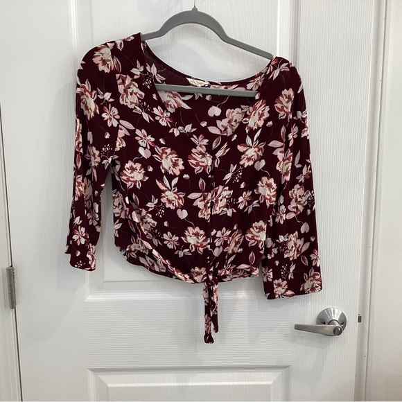 Aeropostale Maroon Floral Blouse - Picture 2 of 7